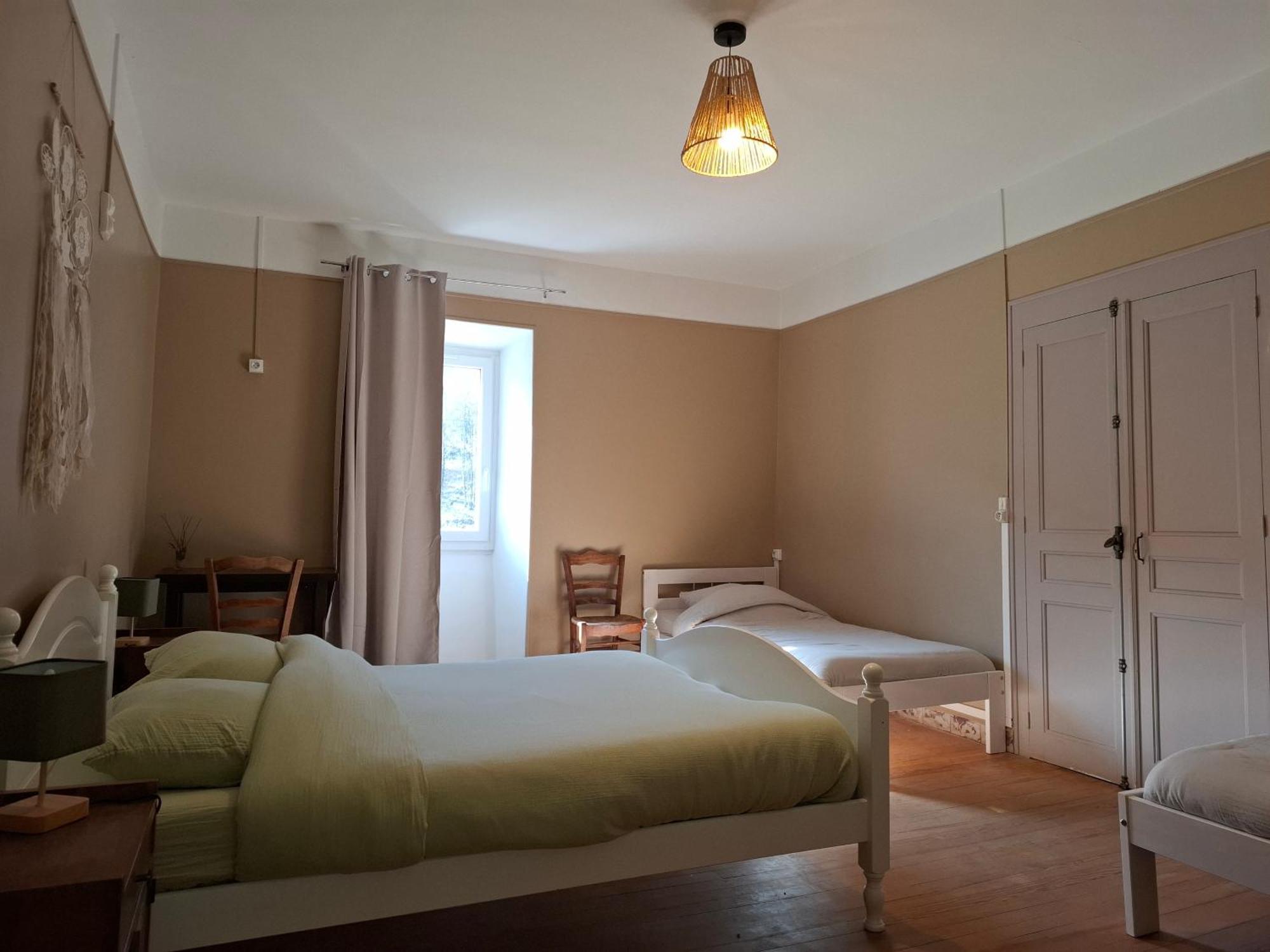 Auberge Arthea Laviolle Экстерьер фото