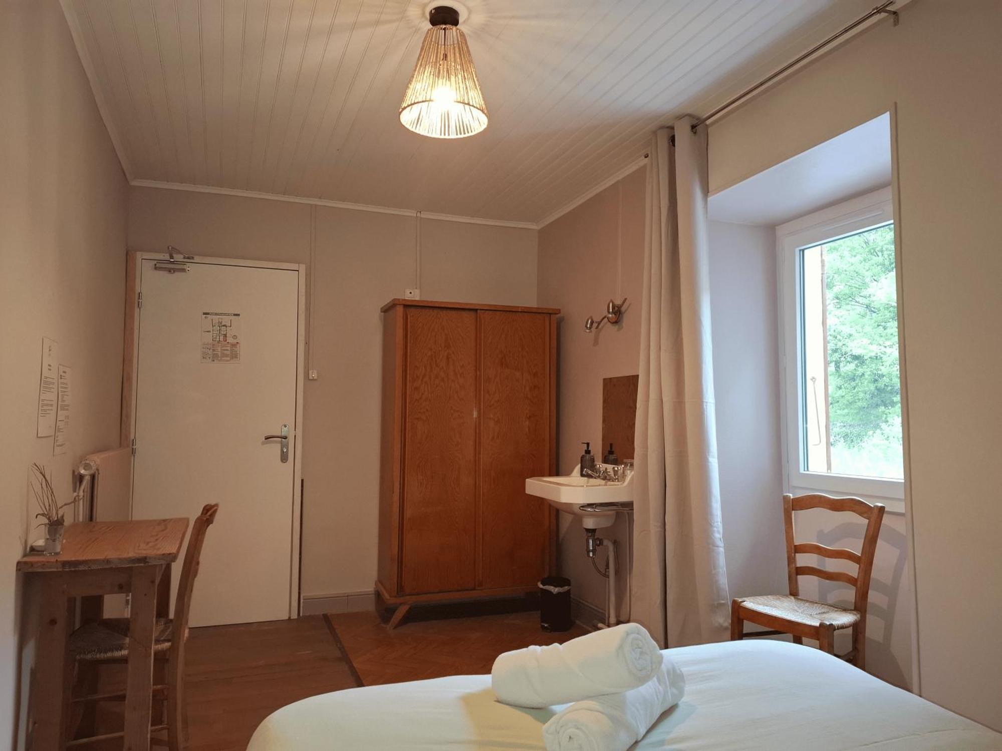 Auberge Arthea Laviolle Экстерьер фото