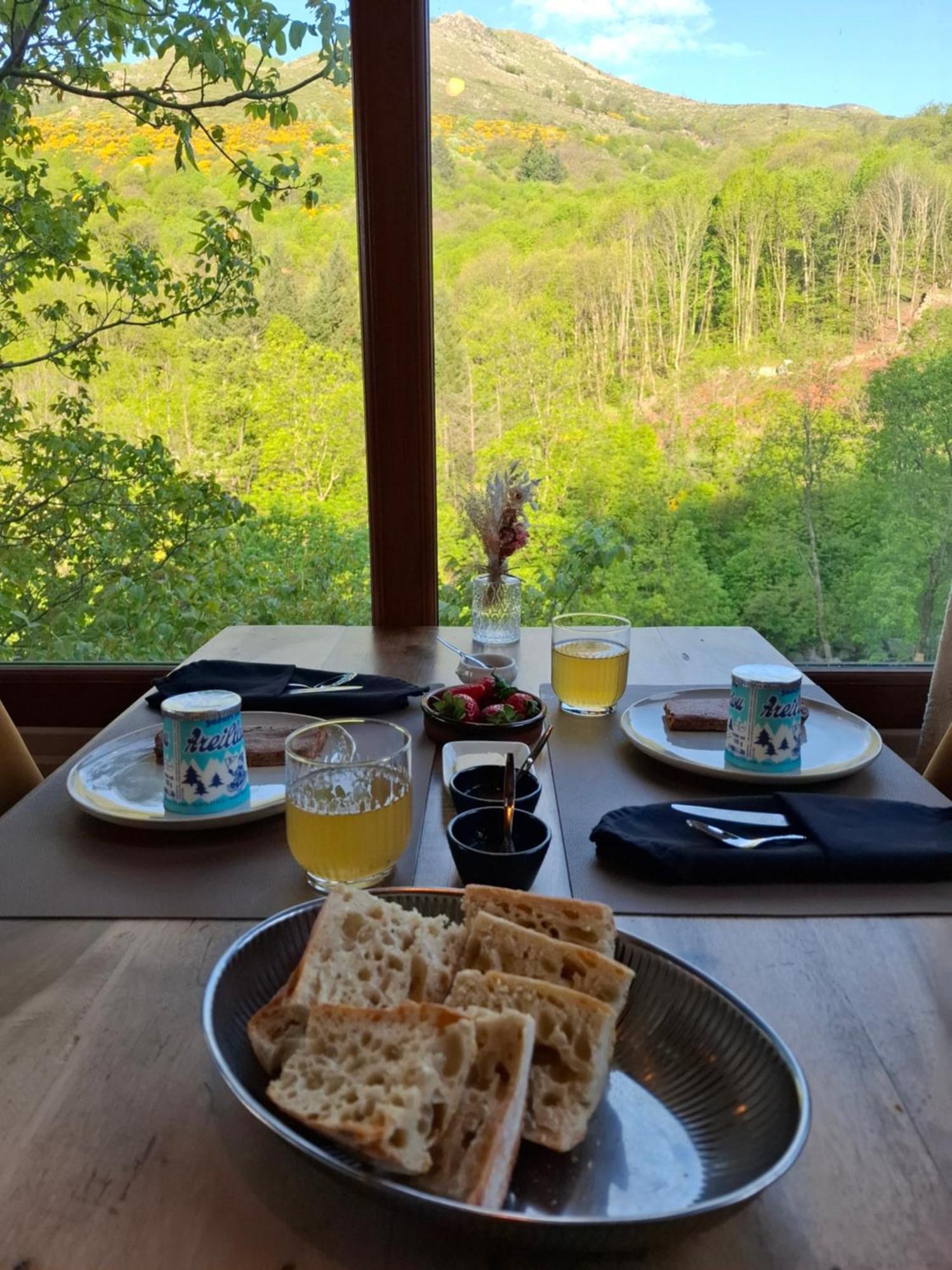 Auberge Arthea Laviolle Экстерьер фото